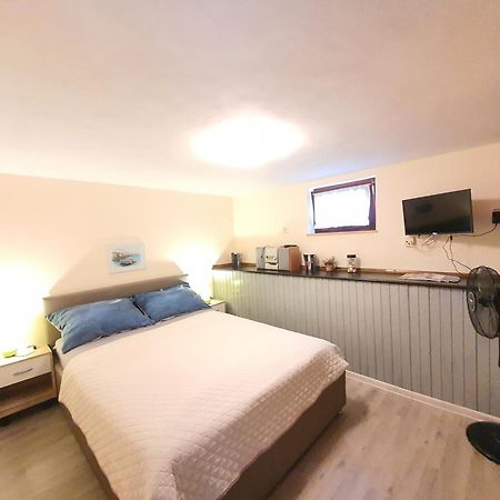 Apartments With A Parking Space Opric, Opatija - 7728 Ловран Экстерьер фото